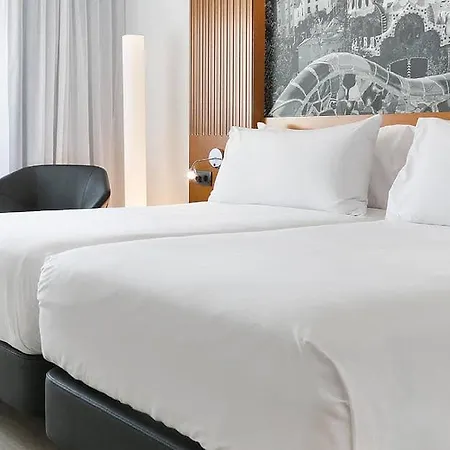Innside By Melia Apolo 4*