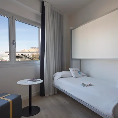 Hotel Apolo, Affiliated By Meliá