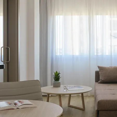 Apolo, Affiliated By Meliá 4* Barcelona