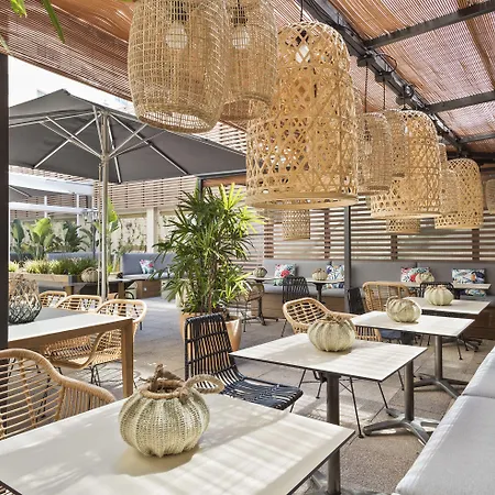 Innside By Melia Apolo 4* Barcelone