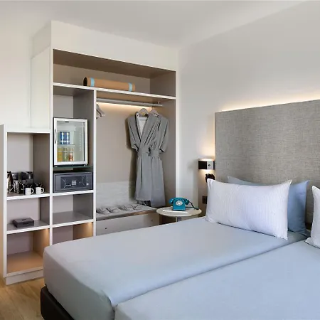 ホテル Innside By Melia Apolo バルセロナ