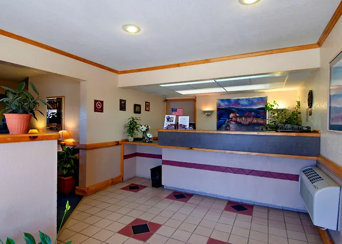 Hotel Apolo, Affiliated By Meliá 4*