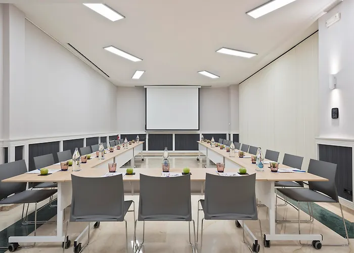 Apolo, Affiliated By Meliá 4*