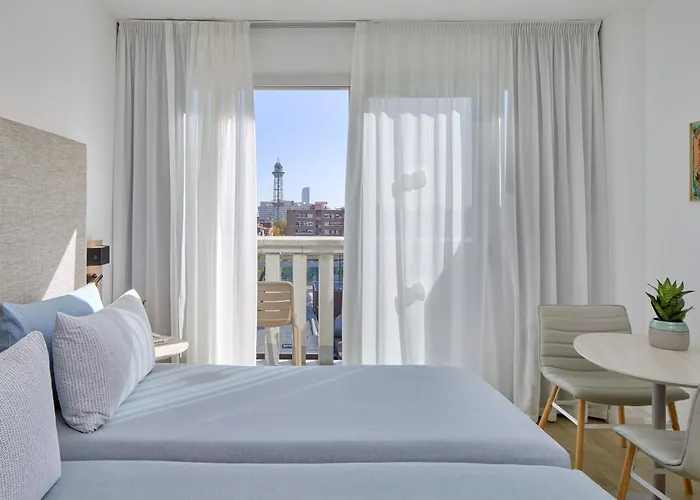 Hotel INNSiDE by Meliá Barcelona Apolo 4*