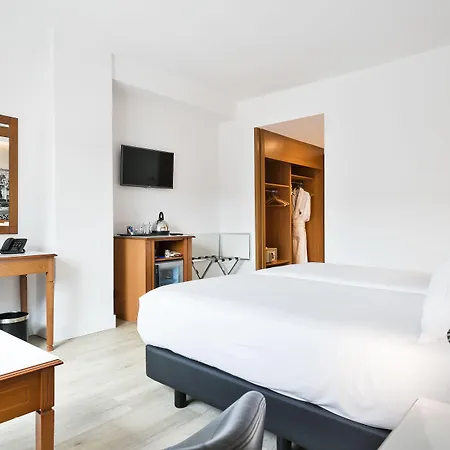 Innside By Melia Apolo 4*