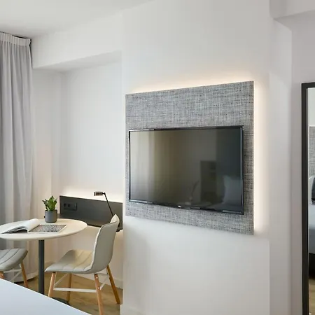 Innside By Melia Apolo 4* Barcelone