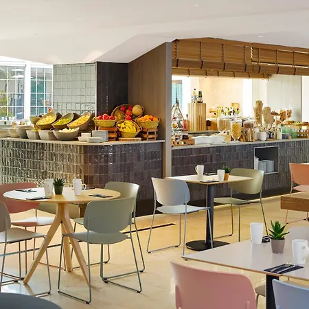 Innside By Melia Apolo 4*