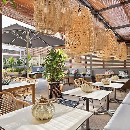 호텔 Innside By Melia Apolo 4*